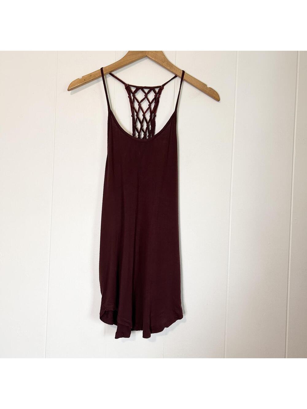 Charlotte Russe Burgundy Spaghetti Strap Oversized Netted Tank Top Women's Small